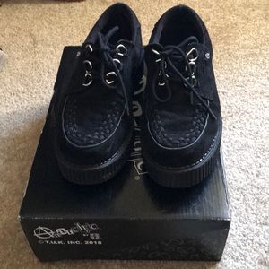 T.U.K black creepers women’s 9